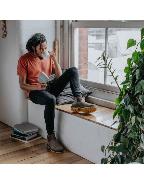 Men's Classics Chelsea Boots - Rustic Brown / Mustard