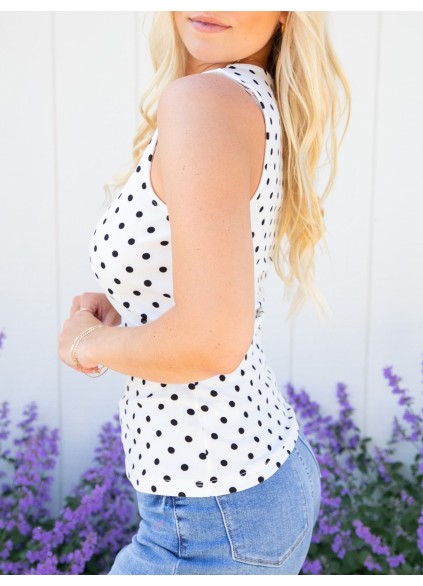 Black dot white vest