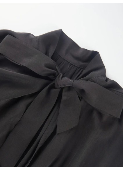 Elegant high-neck jumpsuit for women