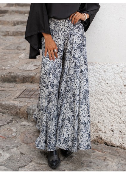 New in Bohemian casual pants skirt