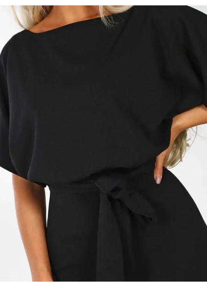 Women's slimming romper with elegant drop shoulders and waist