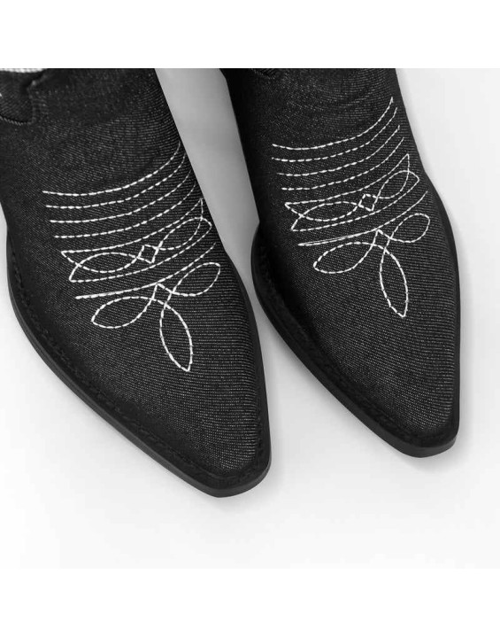 Pointed Toe Embroidery Cowboy Ankle Boots