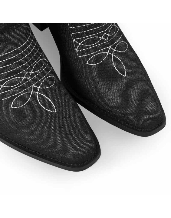 Embroidery Mid-Calf Cowboy Boots
