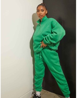 Oversized Fit Seam Front 90S Joggers Green