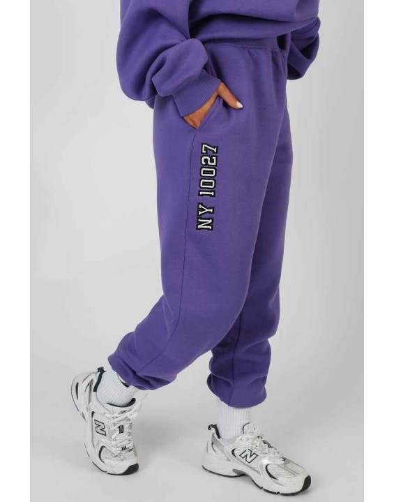 Embroidered Slogan 90'S Jogger Purple